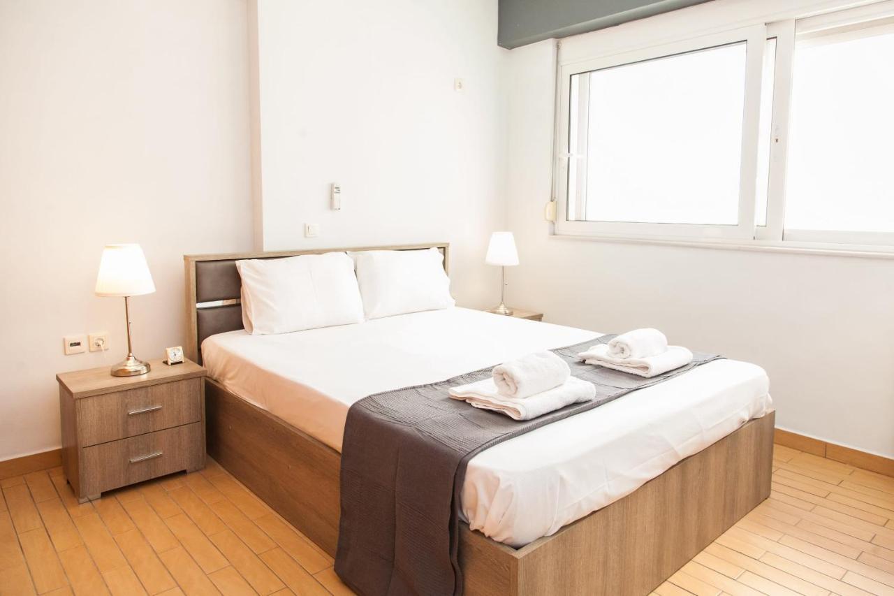 Beautiful, Deluxe Kallithea Apt Atene Esterno foto