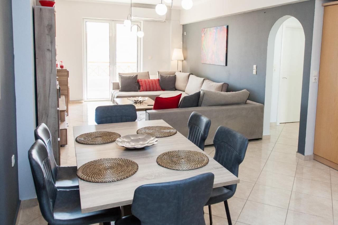 Beautiful, Deluxe Kallithea Apt Atene Esterno foto