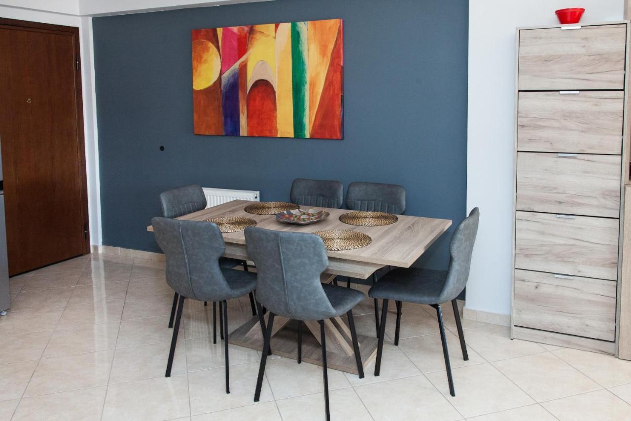 Beautiful, Deluxe Kallithea Apt Atene Esterno foto