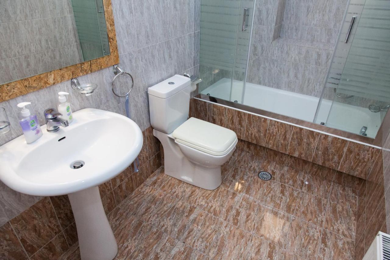 Beautiful, Deluxe Kallithea Apt Atene Esterno foto