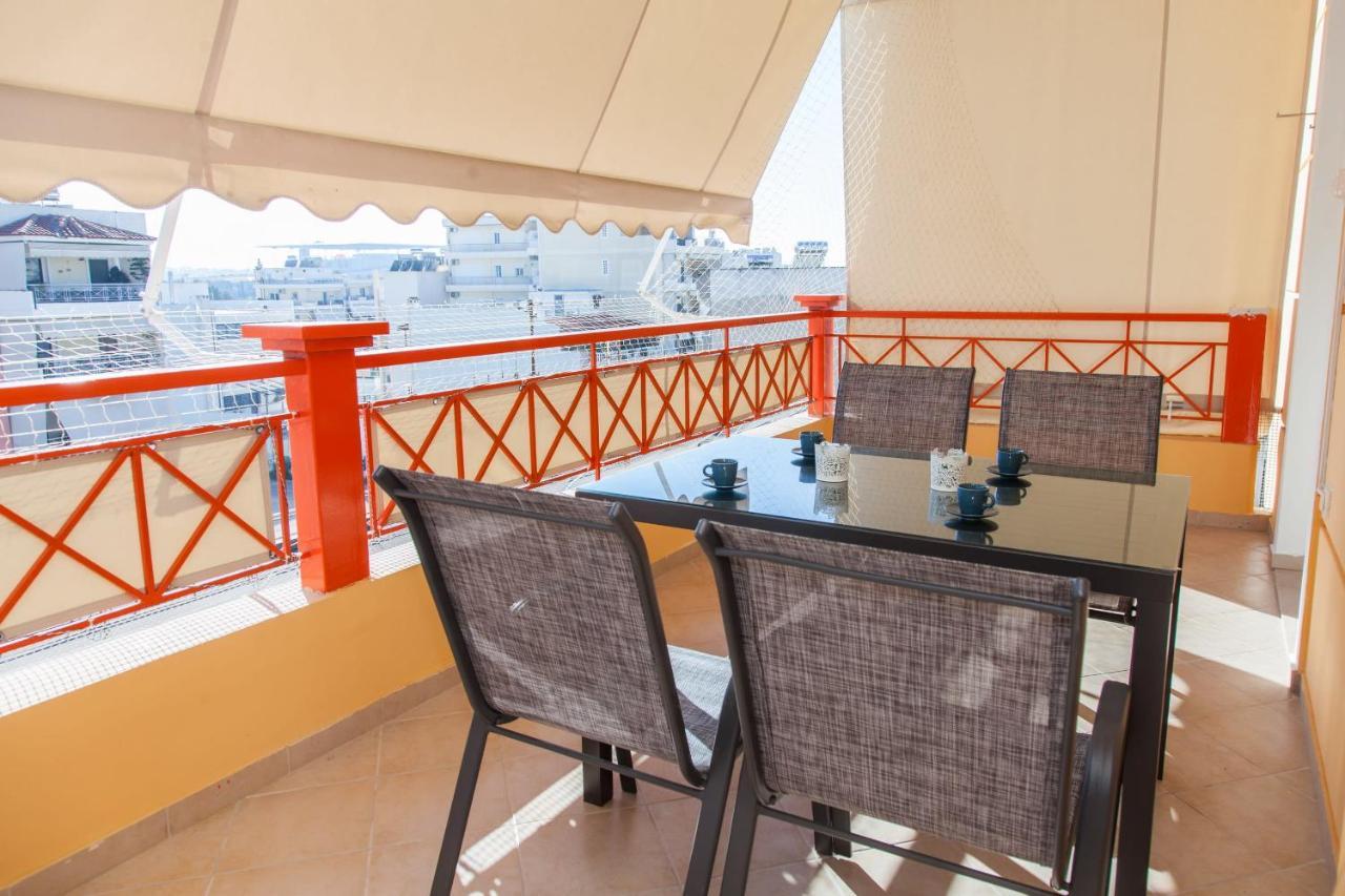 Beautiful, Deluxe Kallithea Apt Atene Esterno foto