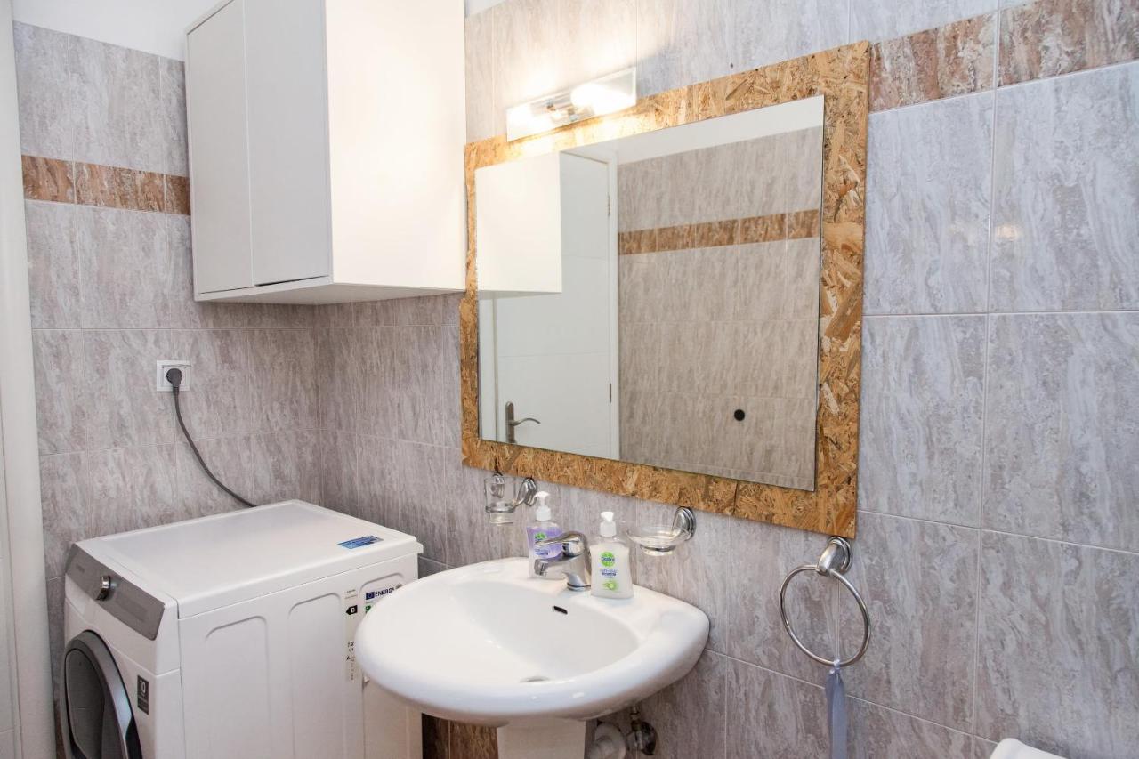 Beautiful, Deluxe Kallithea Apt Atene Esterno foto